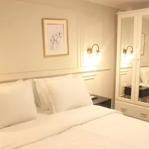 Moise House - Kosher Апартаменты