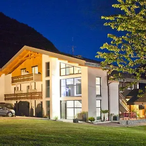 Les Moineaux Hotel Bellevaux