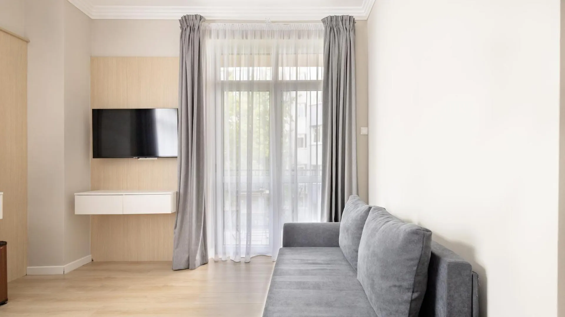 Piccolo Mondo By Citybookings Bukarest Lägenhetshotell