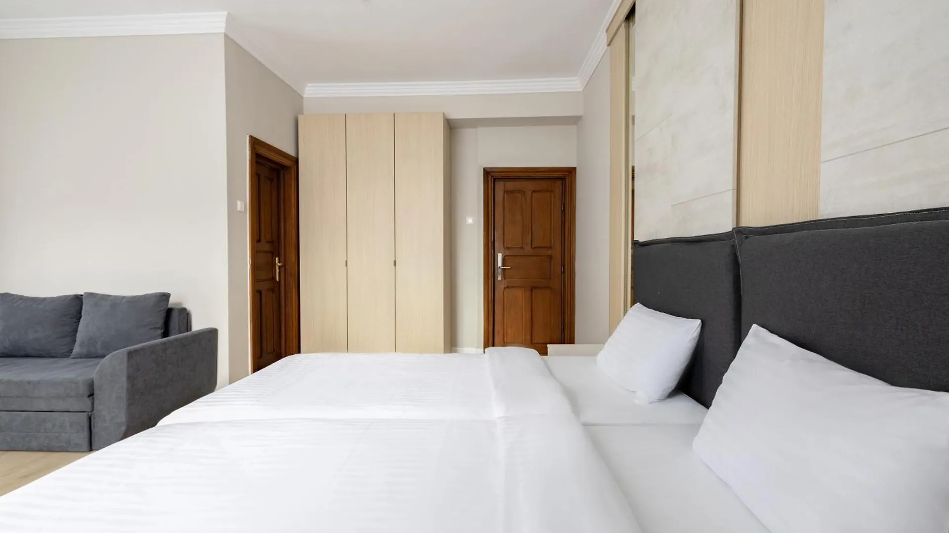 Piccolo Mondo By Citybookings Bucarest 3*,  Rumanía