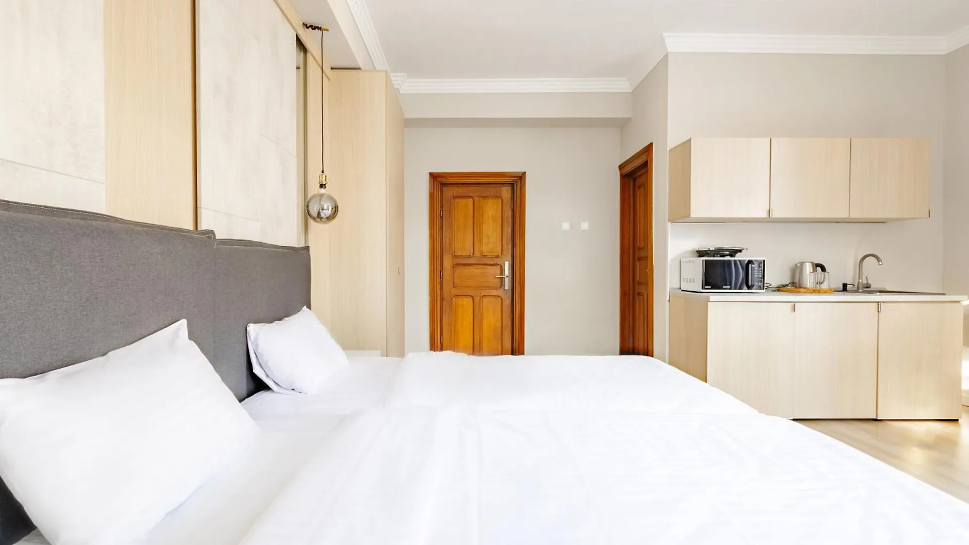 Piccolo Mondo By Citybookings Bukarest Lägenhetshotell