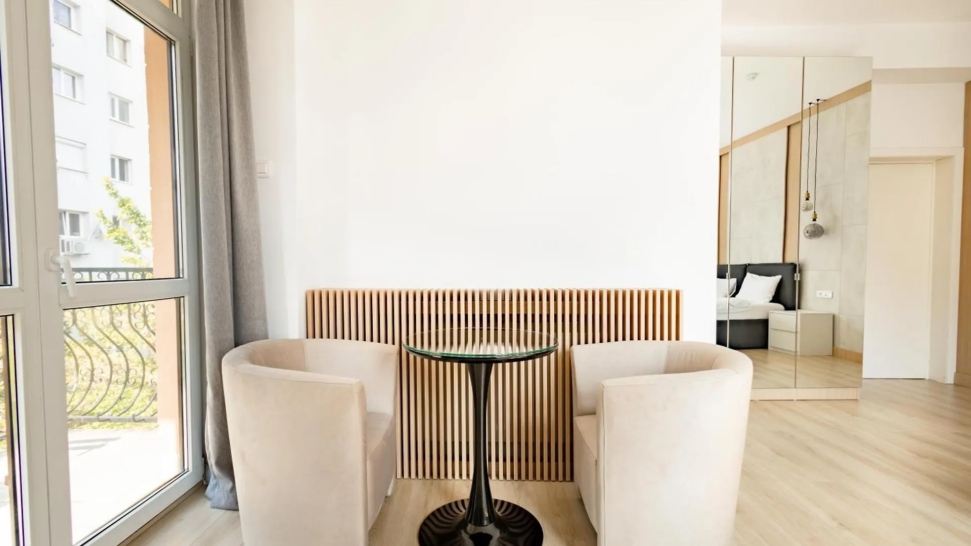 Piccolo Mondo By Citybookings Bucharest Aparthotel
