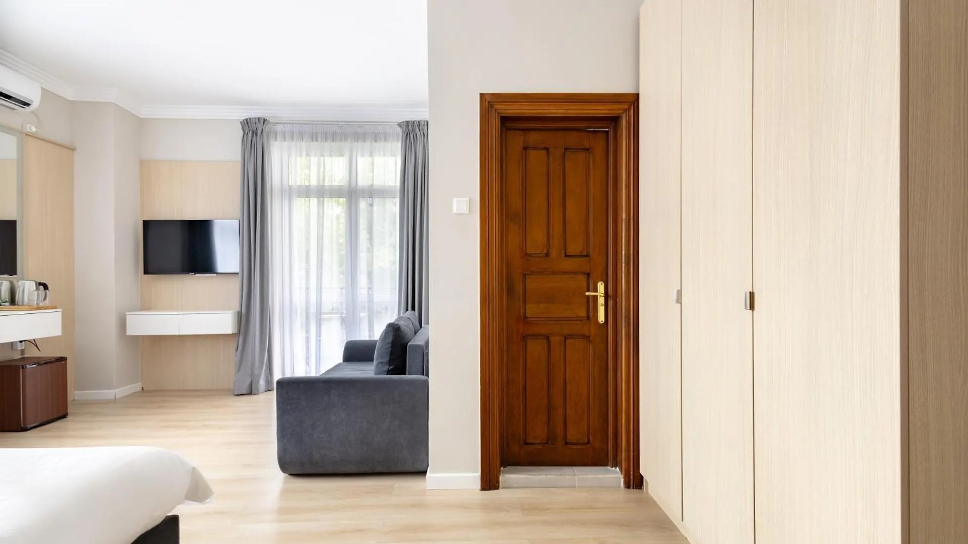 Piccolo Mondo By Citybookings Bukarest 3*,