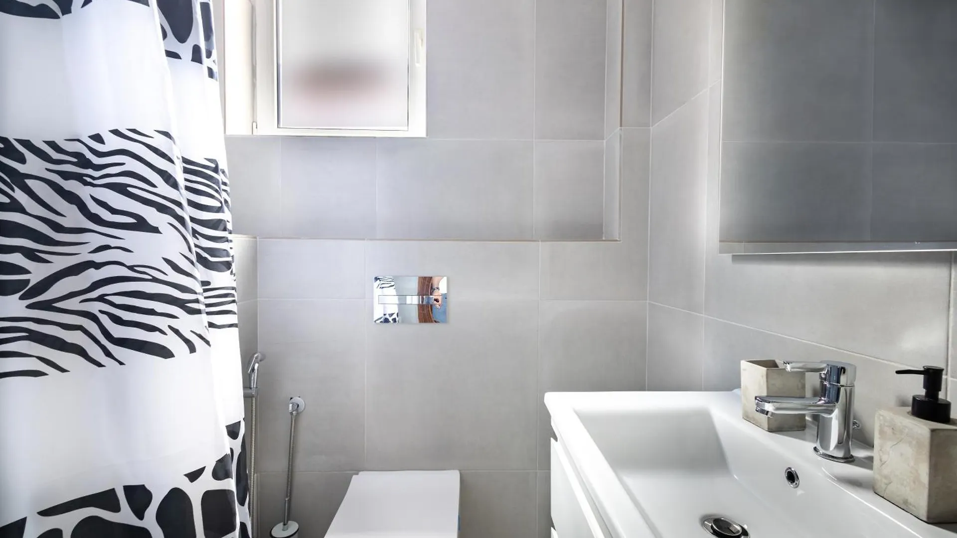 Piccolo Mondo By Citybookings Bucharest Aparthotel