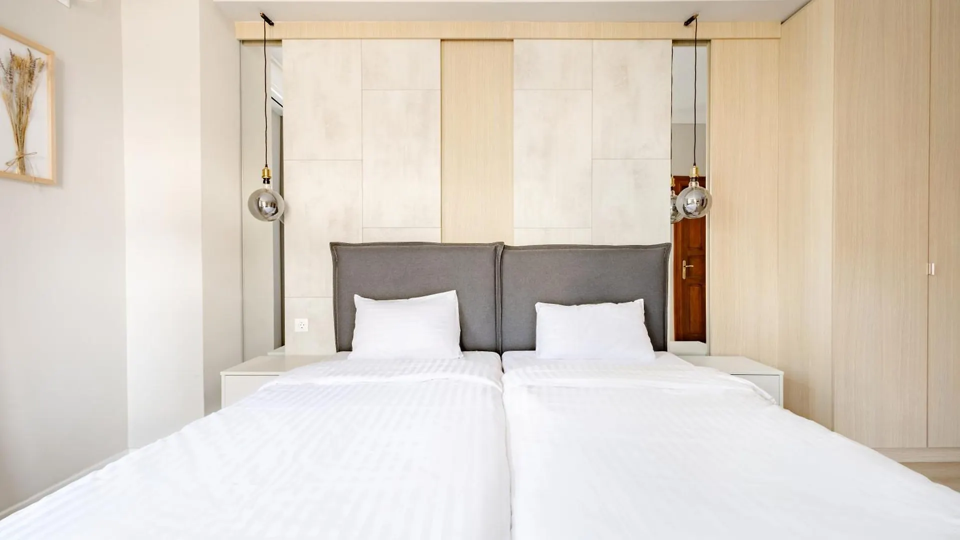 Apartahotel Piccolo Mondo By Citybookings Bucarest