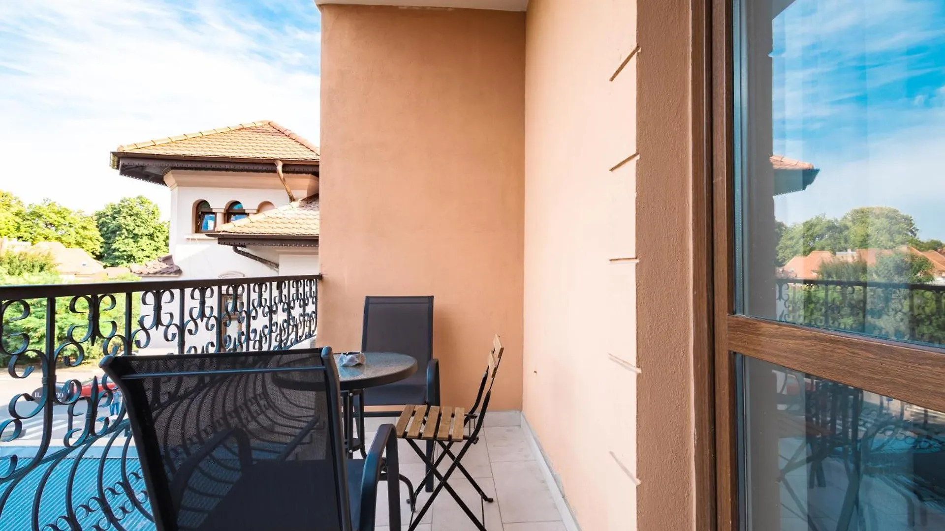 Lägenhetshotell Piccolo Mondo By Citybookings Bukarest